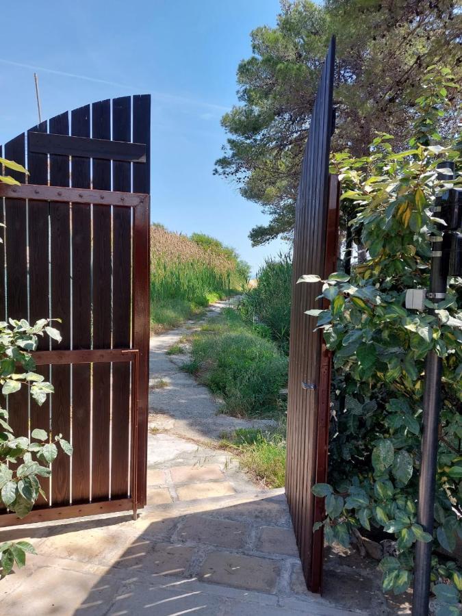 La Dimora In Riva Al Mare Hotell Vieste Exteriör bild